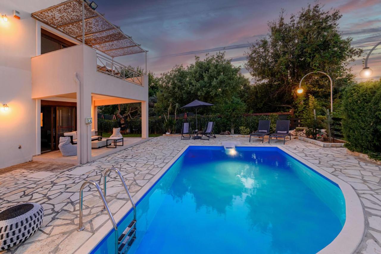 Villa Emma Gerani  Exterior photo